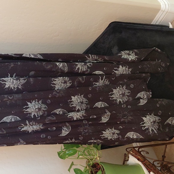 KILLSTAR 4x UMBRAL MAXI DRESS SUN AND MOON PRINT SHORT SLEEVES - Picture 9 of 9